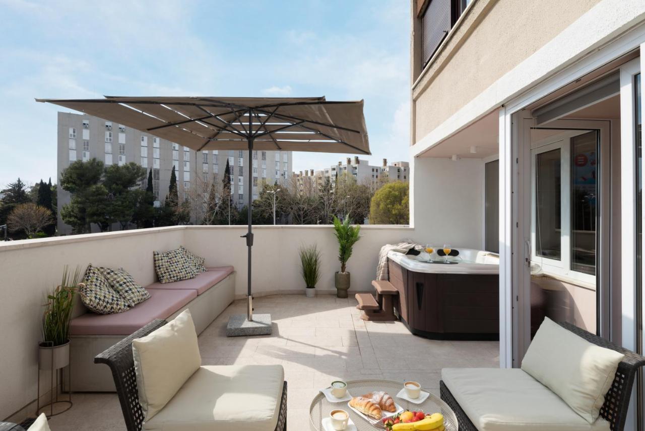 Glow luxury apartment with terrace&jacuzzi Split Zewnętrze zdjęcie